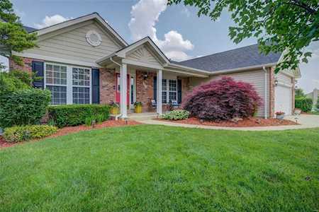 721 Brook Manor Ct Lake St Louis, MO 63367