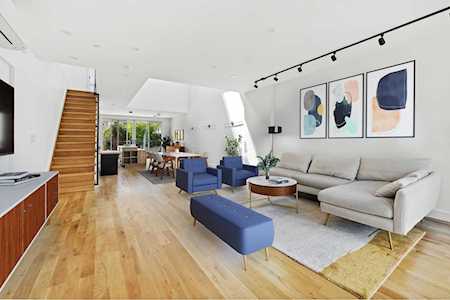 608 E 54th St Brooklyn, NY 11203