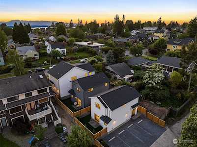 7548 30th Ave NW Seattle, WA 98117