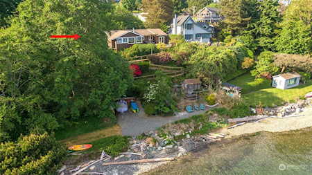 20614 Chautauqua Beach Dr SW Vashon, WA 98070