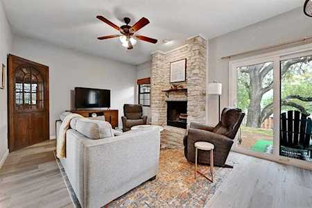 2201 Lakeway BLVD #26 Lakeway, TX 78734