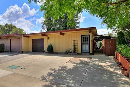 9408 Ranch Park Way Elk Grove, CA 95624