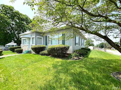 108 S Jefferson Street Bloomfield, IN 47424