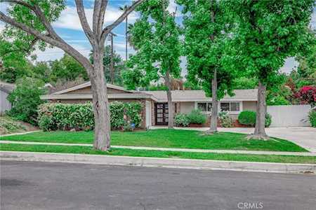 20756 Clarendon St Woodland Hills, CA 91367