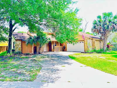 1777 Sun Ridge Dr Apopka, FL 32703
