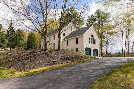 50 Lamprey Village Dr Epping, NH 03042