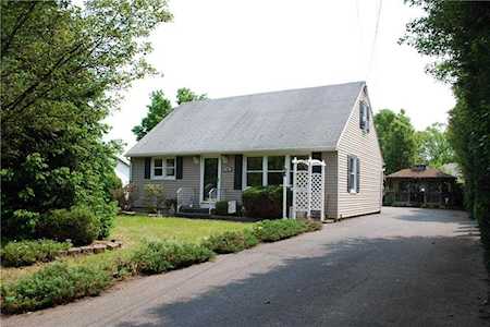 815 Stones Crossing Rd Easton, PA 18045