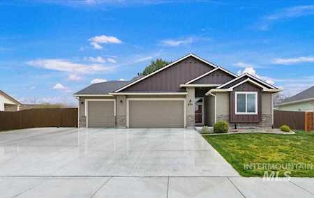 826 W Trine Loop Nampa, ID 83686