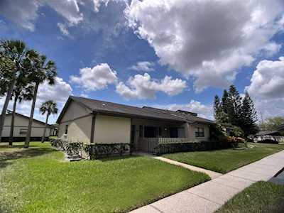 10 Lesley Ln Oldsmar, FL 34677