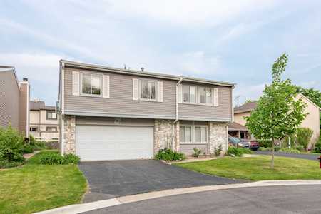 107 Norwood Ct Rolling Meadows, IL 60008