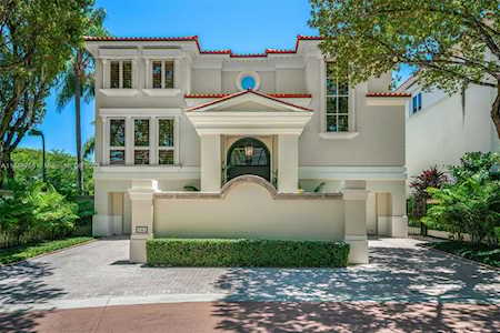 3503 Bayshore Villas Dr Coconut Grove, FL 33133