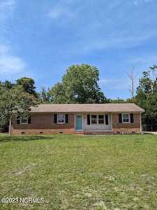 4917 Richardson Dr Wilmington, NC 28405