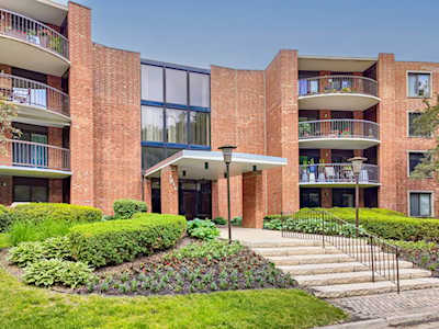 1615 E Central Rd #220C Arlington Heights, IL 60005