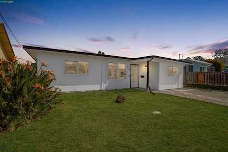 713 Thomas Dr Richmond, CA 94806