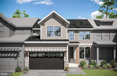 479 Barrows Aheef Newtown Square, PA 19073