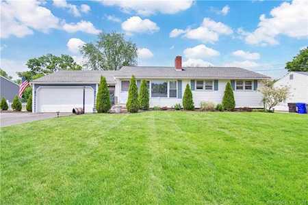 20 Sidor Dr Enfield, CT 06082