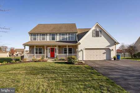 1407 Martin St East Earl, PA 17519