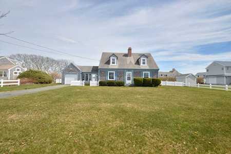 227 Menauhant Rd Falmouth, MA 02536