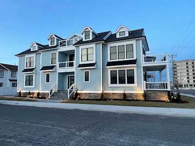 307 Orchid Rd Wildwood Crest, NJ 08260