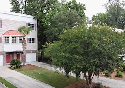 4616 Palm View Circle North Charleston, SC 29418
