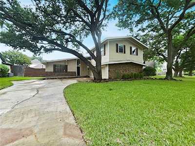 12206 Ridgefair Place Farmers Branch, TX 75234