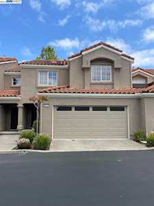 20068 Summerridge Dr Castro Valley, CA 94552