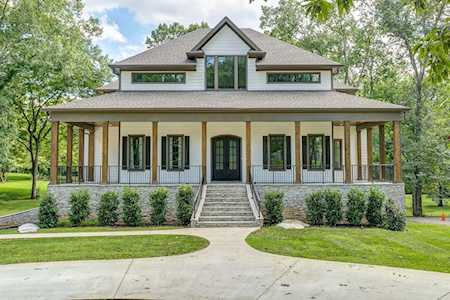 611 Georgetown Dr Nashville, TN 37205
