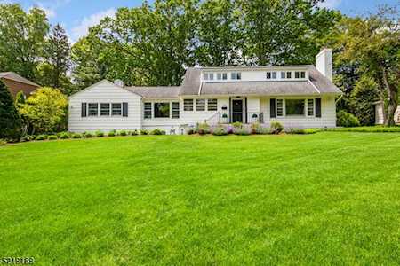 186 Western Dr Short Hills, NJ 07078