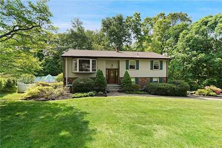 3915 Pike Place Jefferson Valley, NY 10541