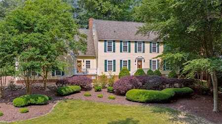 201 E Tazewell's Way Williamsburg, VA 23185