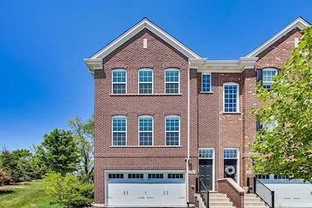 2550 Huntleigh Ln Woodridge, IL 60517
