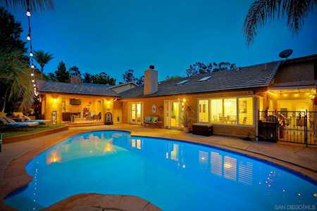 10650 Rookwood Dr San Diego, CA 92131