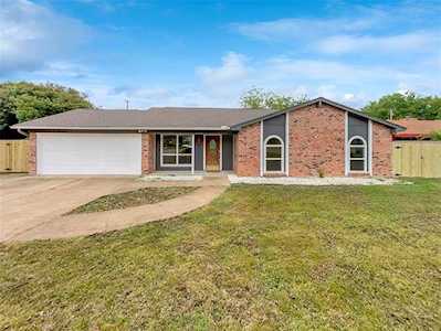 1440 Timberline Drive Benbrook, TX 76126