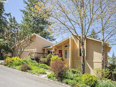 20 Partridge LN Lake Oswego, OR 97035