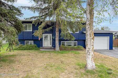 1726 Karluk St Anchorage, AK 99501
