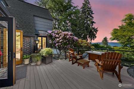8 Mare Vista Terrace Tacoma, WA 98403