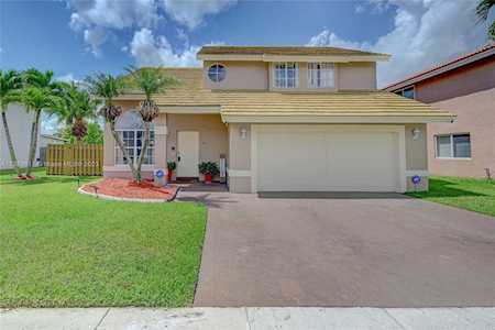 12142 NW 35th St Sunrise, FL 33323