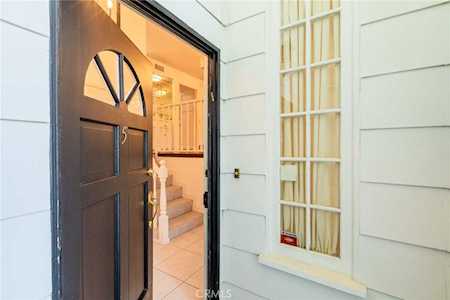 5842 Topanga Canyon Place Woodland Hills, CA 91367
