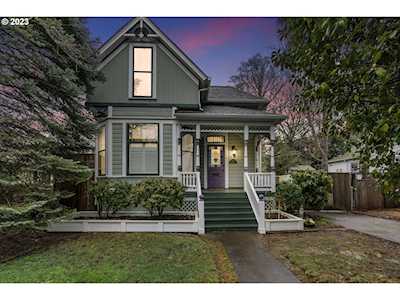 6011 NE Davis ST Portland, OR 97213