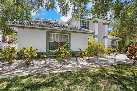 1145 Marina Dr Tarpon Springs, FL 34689