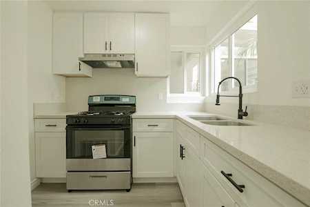 1528 Rolling Hills Dr Oceanside, CA 92056
