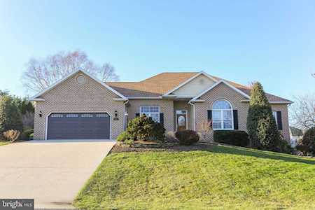 6332 Medina Ridge Drive Fayetteville, PA 17222