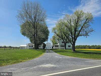 391 Blackiston Rd Clayton, DE 19938