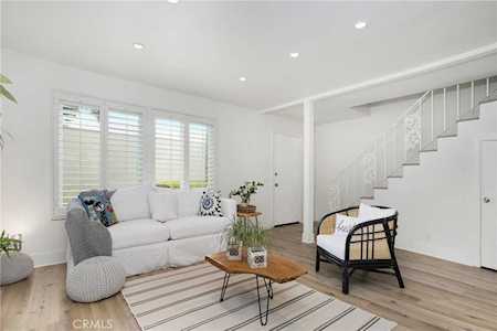 2400 Elden Ave #7 Costa Mesa, CA 92627