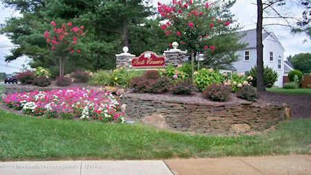 14 Whittier Ct Freehold, NJ 07728