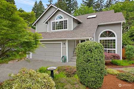 11703 NE 166th Ct Bothell, WA 98011