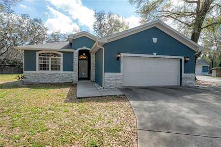 5301 Lenoir Ct Plant City, FL 33566