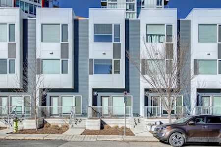 20 Brentwood Common NW #205 Calgary, AB T2L 2L7