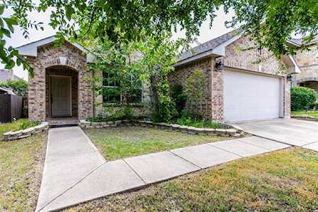 2424 Grand Rapids Drive Fort Worth, TX 76177
