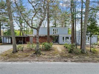 14 Knapton St Barrington, RI 02806